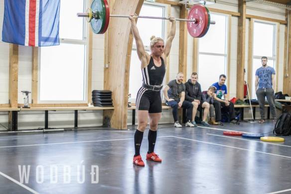Hjördís Ósk Óskarsdóttir (FH) jafnhenti 97kg og reyndi við nýtt íslandsmet 103kg í síðustu tilraun
