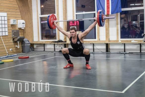 Stefán Velemir (FH) með 120kg á stönginni, hann reyndi tvisvar við þessa þyngd en upp fór hún ekki