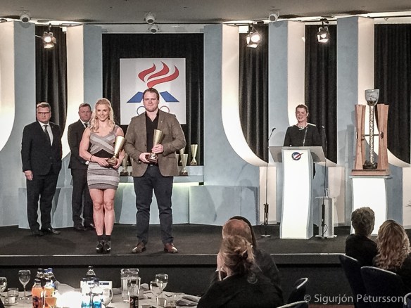 Anna Hulda Ólafsdóttir (LFR) og Andri Gunnarsson (LFG) voru lyftingafólk ársins á hófi íþróttafréttamanna. Mynd: Sigurjón Pétursson