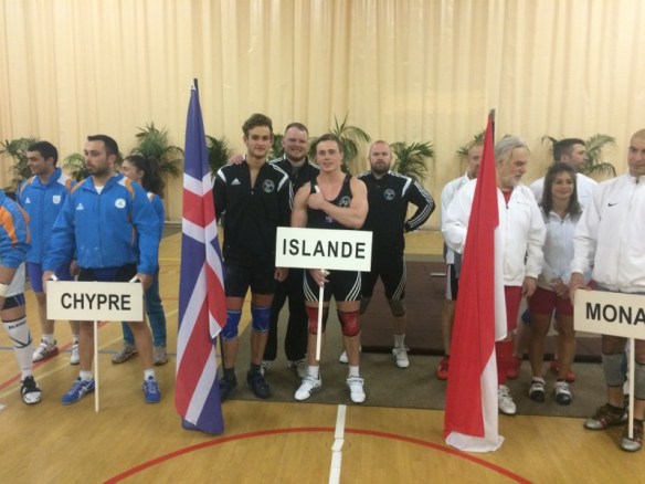 Liðið mætt í kynningu